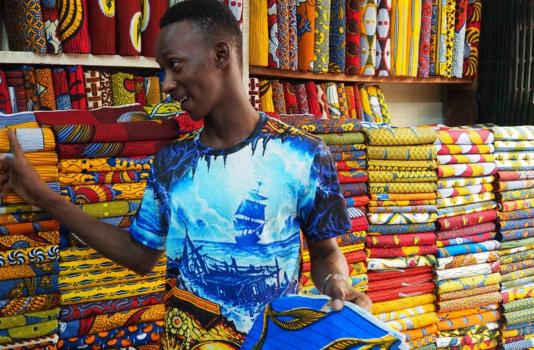 Voyage dans les coulisses de fabrication des baskets Panafrica